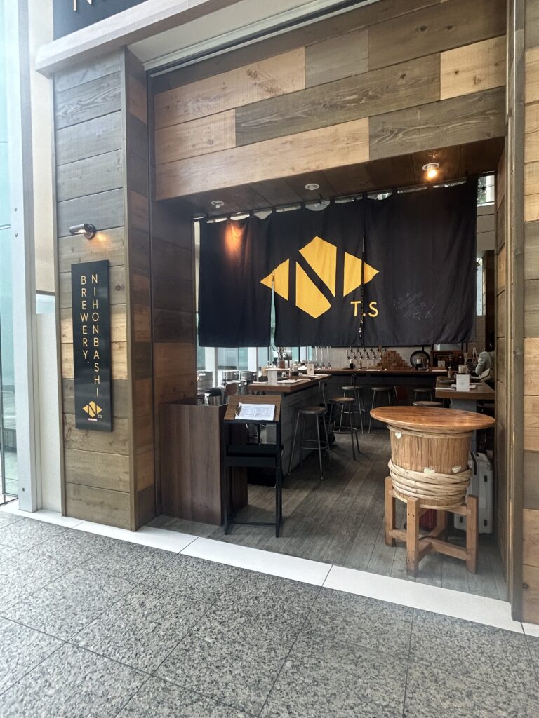お店の外観。